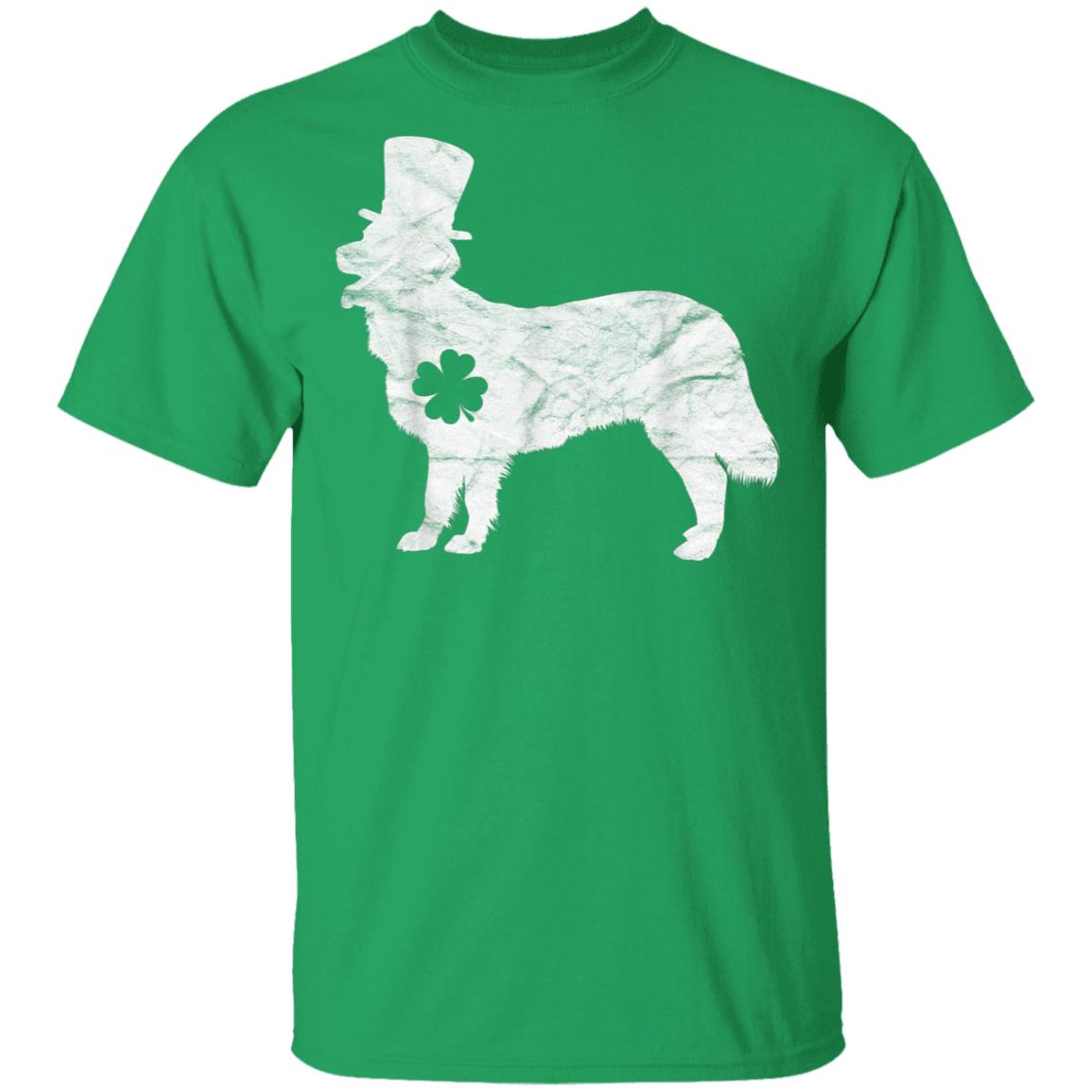Retro Retriever Hat Gift Irish Shamrock Dog St Patricks Day T-Shirt